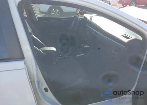 2015 Toyota Corolla S Plus z USA, uszkodzony, nr VIN 2T1BURHEXFC300659